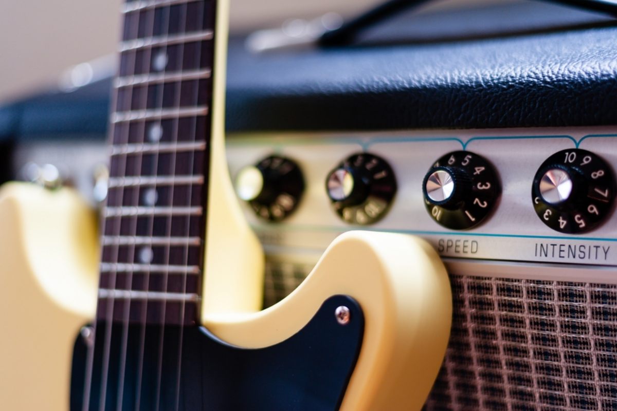 Do You Need an Amp for an Electric Guitar