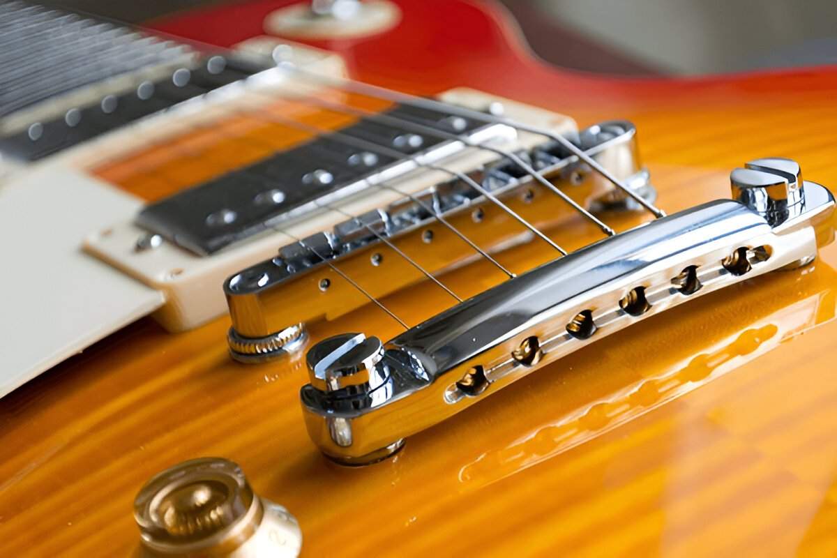 Wraparound Bridge vs Tune-o-matic: Guide to Gibson Bridges